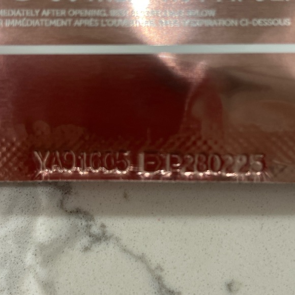 One Rose Gold Brightening Facial Masks 111SKIN - Brand New Not Used - Picture 4 of 5